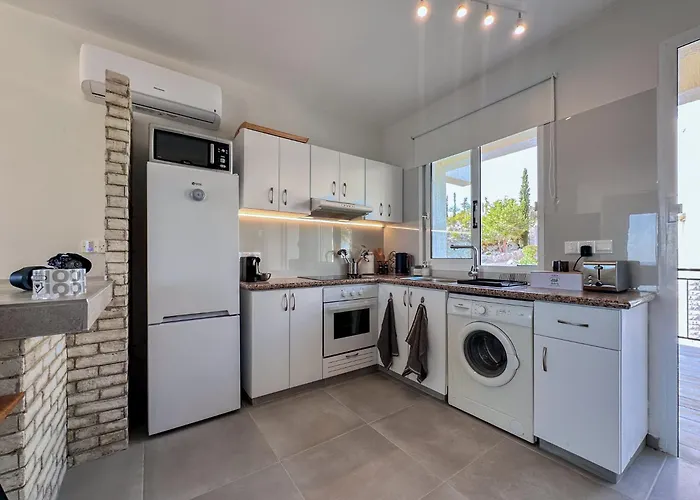 Eden Blue-horizon 1b, Paphos, Sea View, Pool